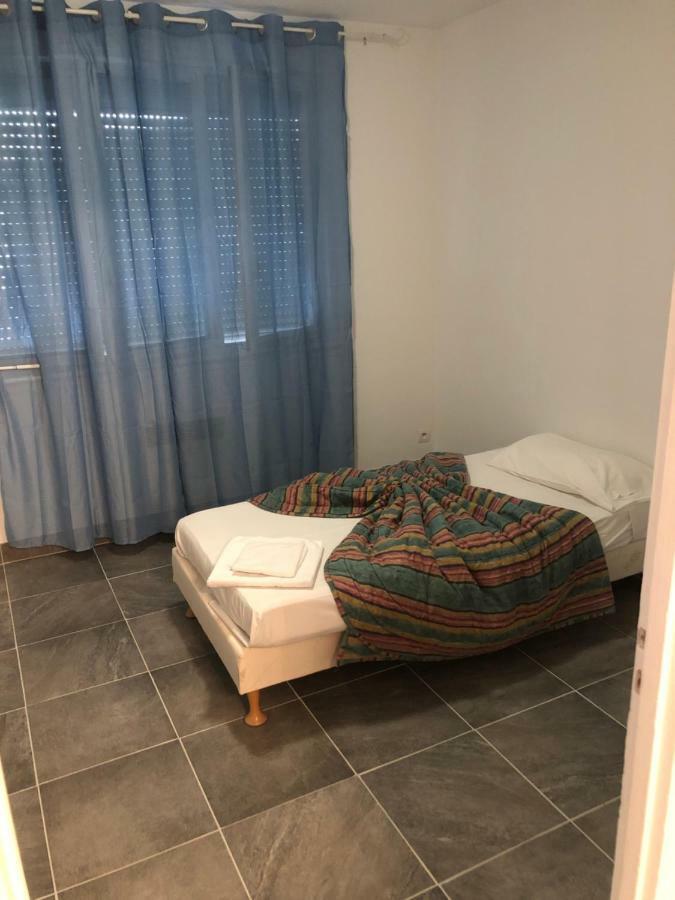 Appartement T3 7C Tarbes Buitenkant foto